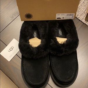 Grove UGG slippers